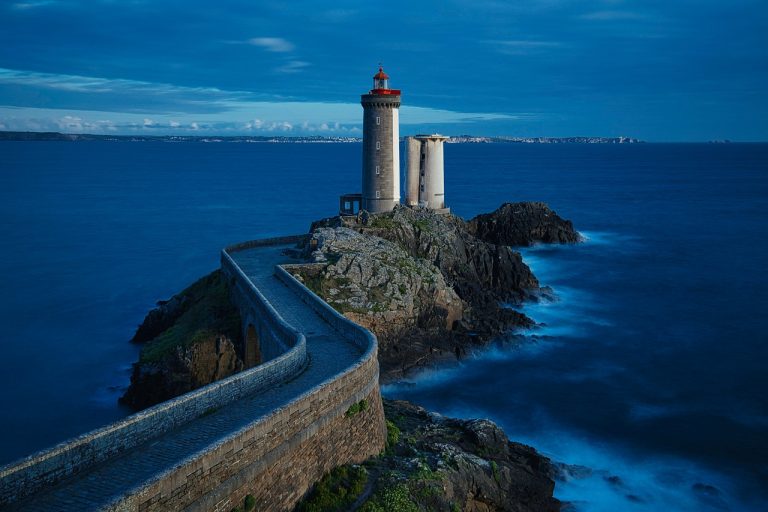 lighthouse-6581129_1280